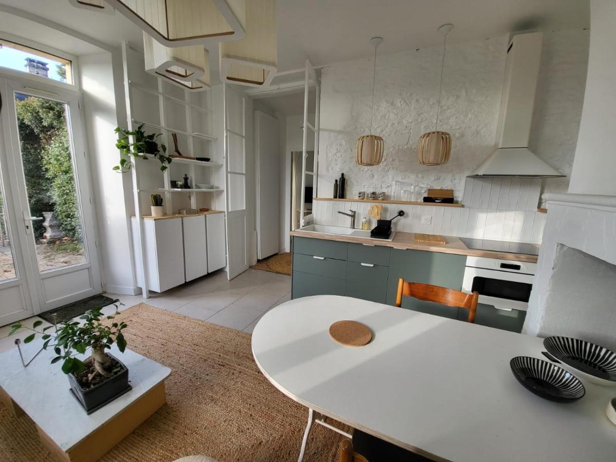 Appartement La Verrerie, Terrasse Et Jardinet Коняк Екстериор снимка